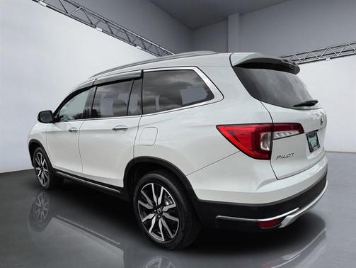 2019 Honda Pilot Touring 8-Passenger