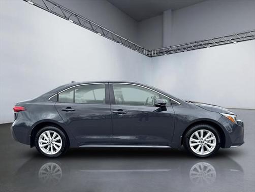 2023 Toyota Corolla Hybrid XLE