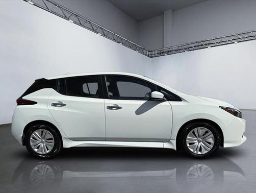 2023 Nissan Leaf S 40 kWh