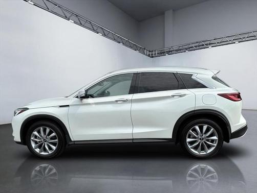 2022 INFINITI QX50 LUXE AWD