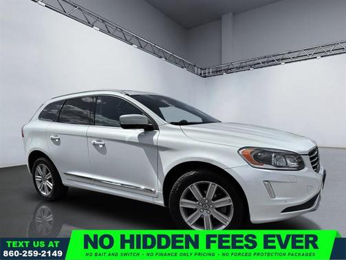 Crystal White Pearl Metallic 2017 Volvo XC60 T5 Inscription