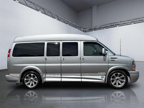 2018 GMC Savana 2500 Work Van