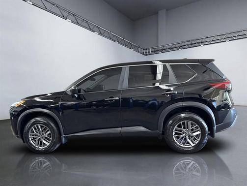 2022 Nissan Rogue S