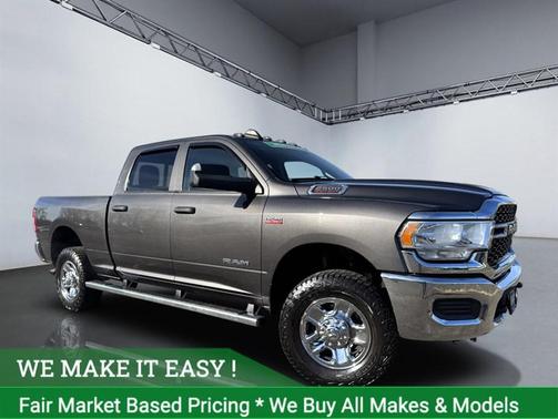 2019 RAM 2500 Tradesman Crew Cab 4x4 6'4' Box