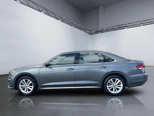 2020 Volkswagen Passat 2.0T SE