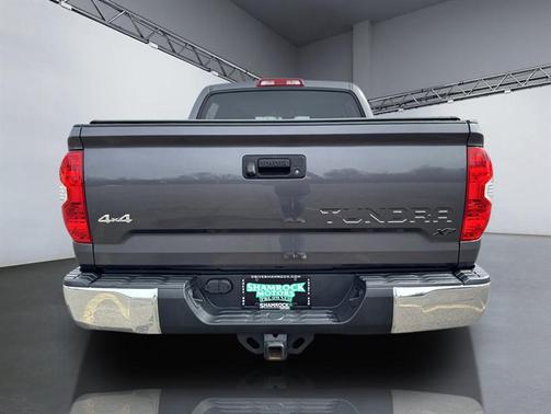 2018 Toyota Tundra SR5