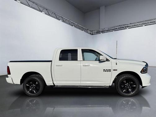 2018 RAM 1500 Sport