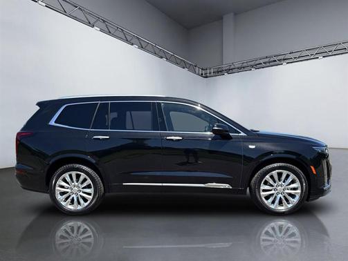 Stellar Black Metallic 2020 Cadillac XT6 Premium Luxury AWD