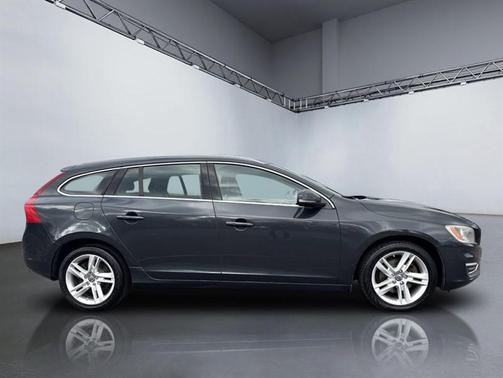 2015 Volvo V60 T5 Platinum