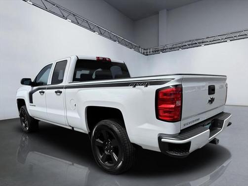 2017 Chevrolet Silverado 1500 Custom