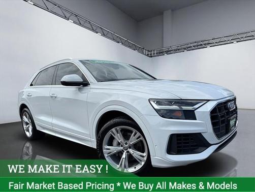 2020 Audi Q8 55 Premium Plus
