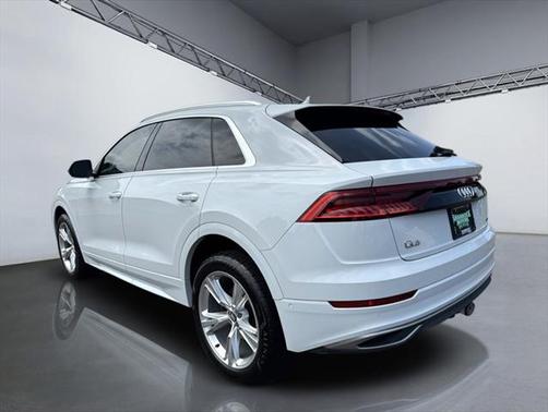 2020 Audi Q8 55 Premium Plus