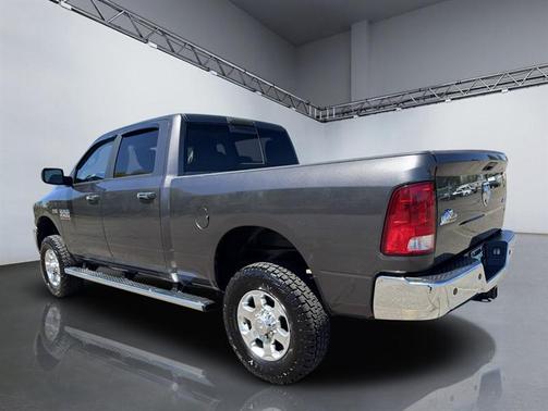 Granite Crystal Metallic Clearcoat 2018 RAM 2500 Big Horn Crew Cab 4x4 6'4' Box