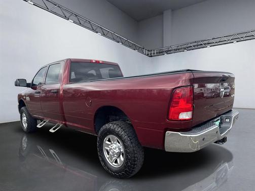2018 RAM 2500 Tradesman Crew Cab 4x4 8' Box