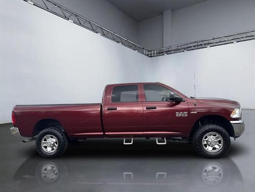 2018 RAM 2500 Tradesman Crew Cab 4x4 8' Box