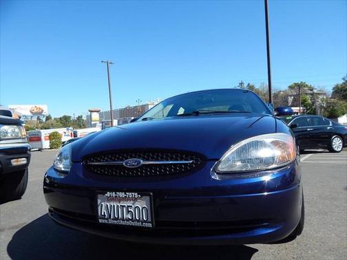 2002 Ford Taurus SE