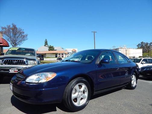 2002 Ford Taurus SE