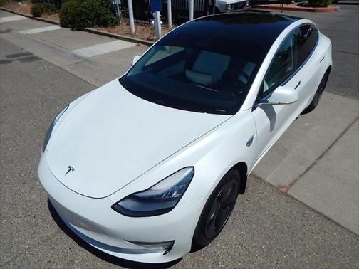 2018 Tesla Model 3 Performance