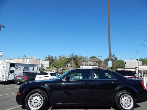 2007 Chrysler 300 Base