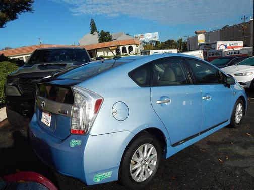 2013 Toyota Prius Plug-in Base