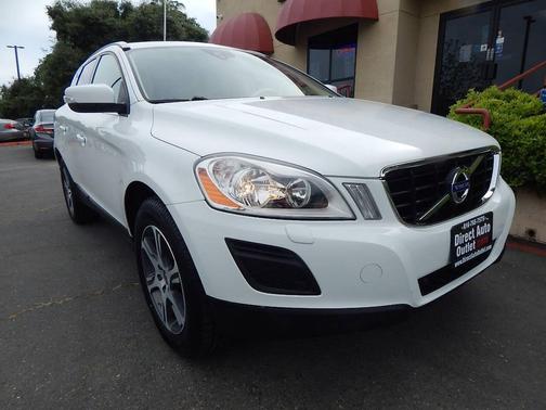 Ice White 2012 Volvo XC60 T6