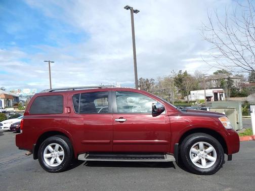 2012 Nissan Armada SV