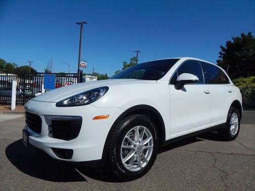 2016 Porsche Cayenne S