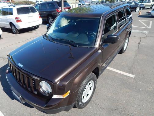 Rugged Brown Pearlcoat 2014 Jeep Patriot Sport