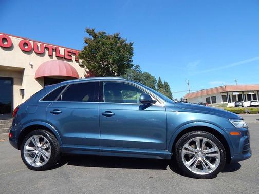 2017 Audi Q3 2.0T Premium Plus