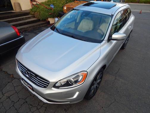 2017 Volvo XC60 T6 Inscription