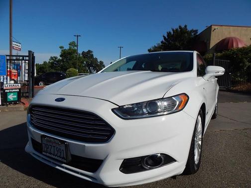 2016 Ford Fusion Energi SE Luxury