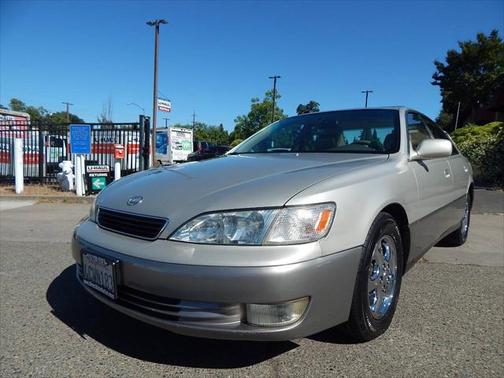 1998 Lexus ES 300 Base