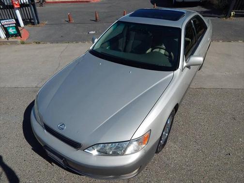 1998 Lexus ES 300 Base