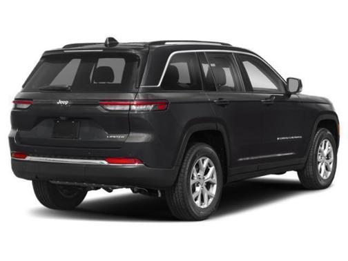 Diamond Black Crystal Pearlcoat 2025 Jeep Grand Cherokee Altitude 4x4