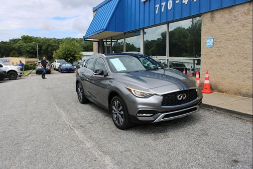 2018 INFINITI QX30 Premium AWD