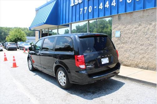 2020 Dodge Grand Caravan SE