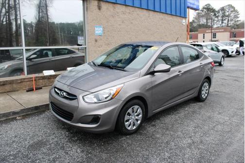 2017 Hyundai Accent SE