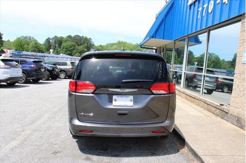 2020 Chrysler Voyager LXI