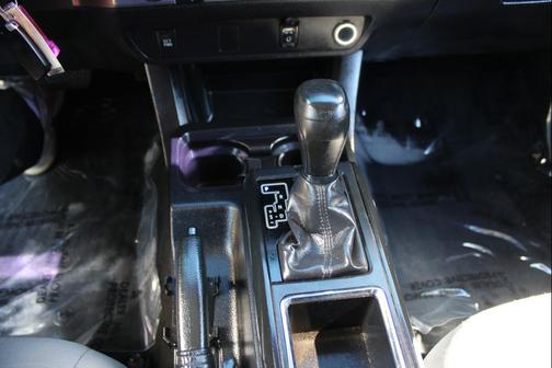 2016 Toyota Tacoma SR