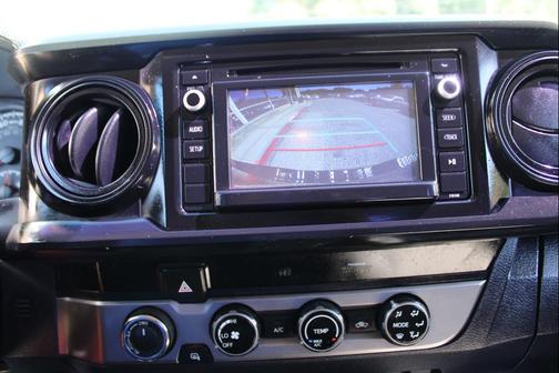 2016 Toyota Tacoma SR