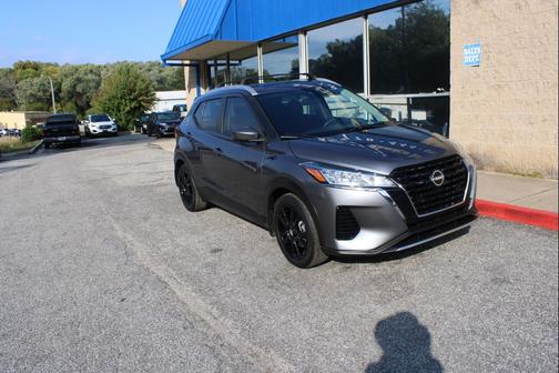 2022 Nissan Kicks SV