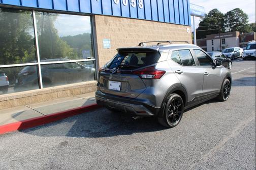 2022 Nissan Kicks SV