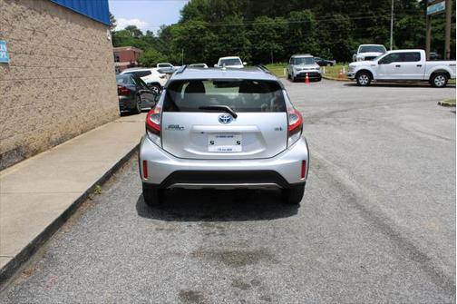 2019 Toyota Prius L