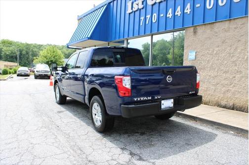 2019 Nissan Titan SV