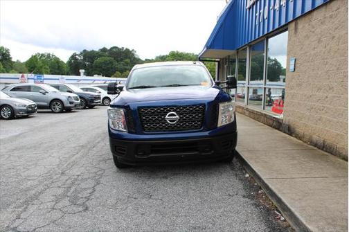 2019 Nissan Titan SV