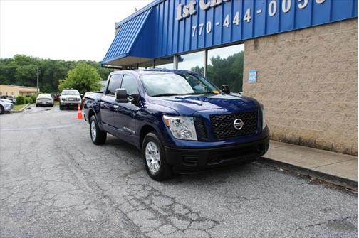 2019 Nissan Titan SV