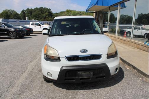 2010 Kia Soul +