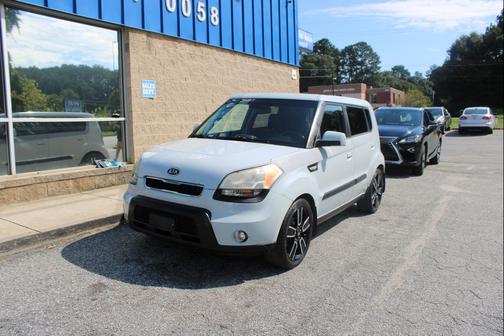 2010 Kia Soul +