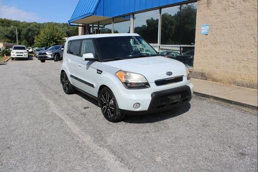 2010 Kia Soul +