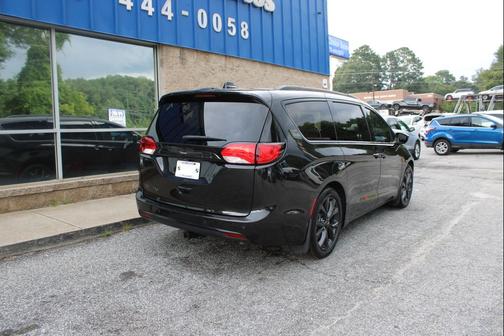 2018 Chrysler Pacifica Touring Plus